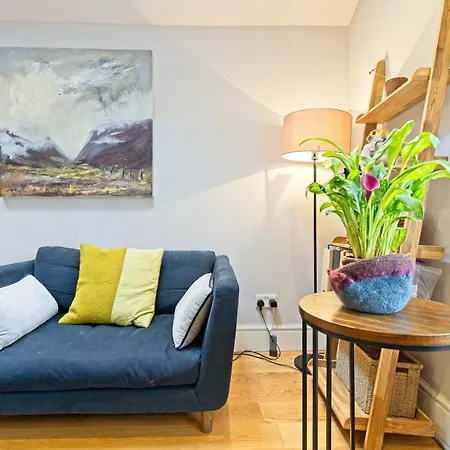28a St Matthews Rd Apartment *