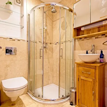 Apartment 28a St Matthews Rd Bristol