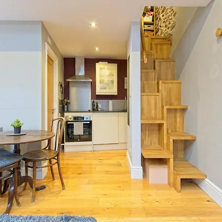 Apartment 28a St Matthews Rd *