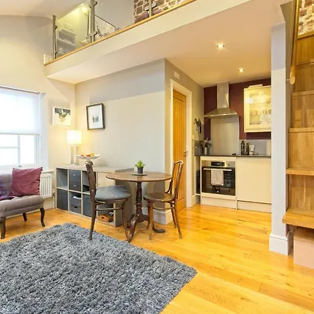 28a St Matthews Rd *