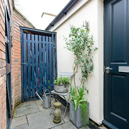 Apartment 28a St Matthews Rd